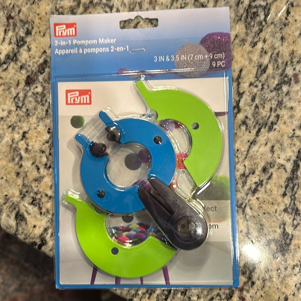 NWT Prym 2 in 1 Pom Pom Maker for Crafts